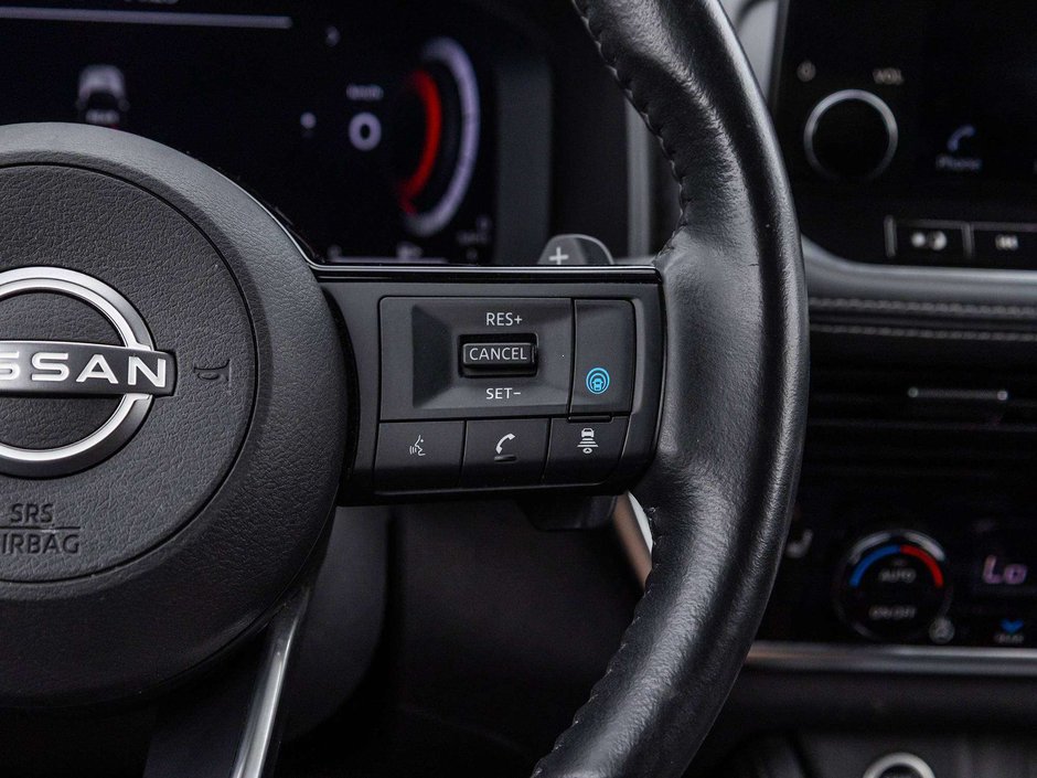 2023 Nissan Rogue Platinum-12