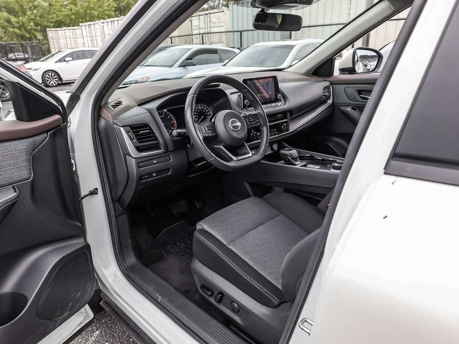 2023 Nissan Rogue SV-7