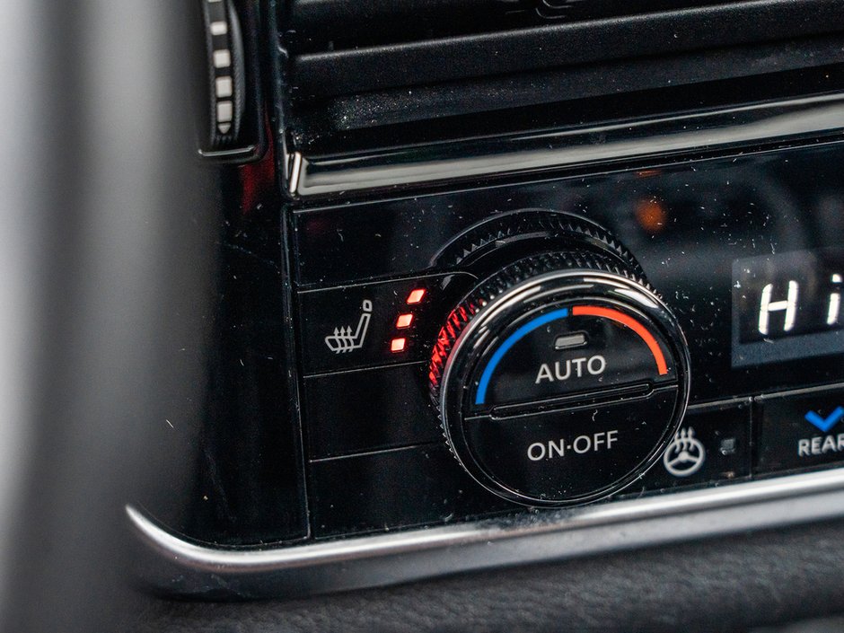 2024 Nissan Rogue Platinum-21