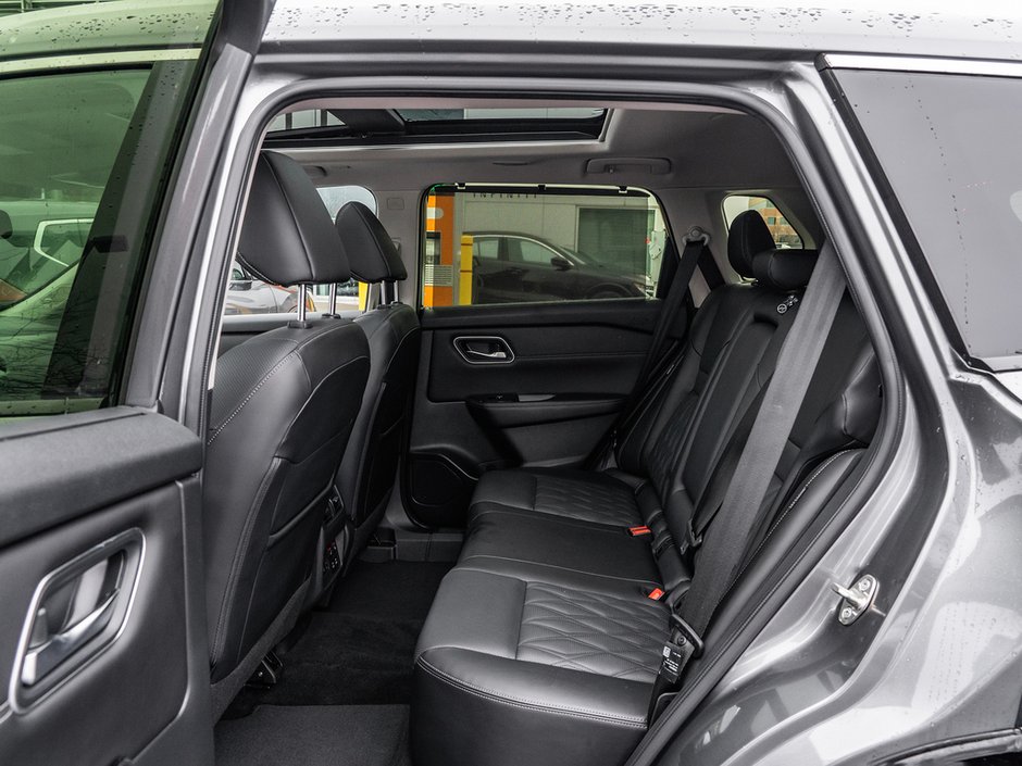 2024 Nissan Rogue Platinum-26