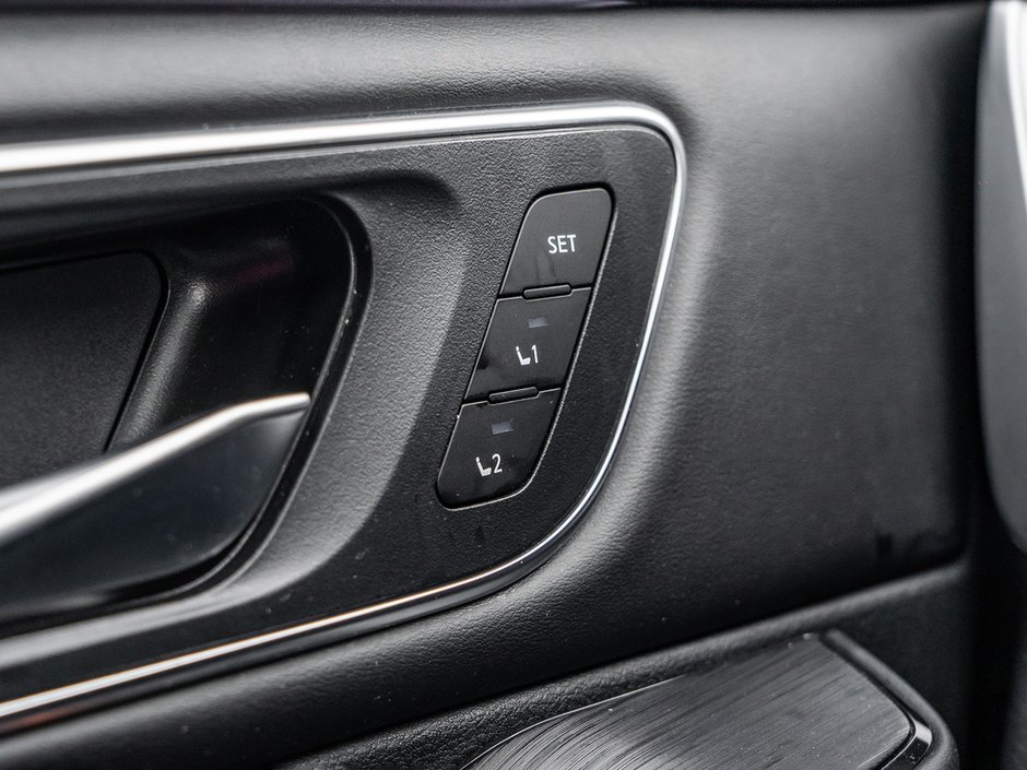 2024 Nissan Rogue Platinum-15