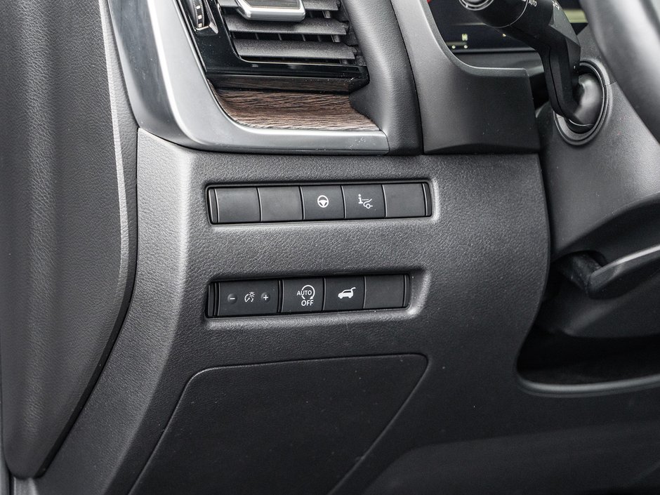 2024 Nissan Rogue Platinum-16