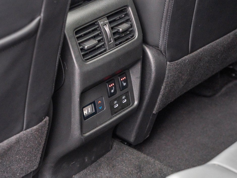 2024 Nissan Rogue Platinum-27