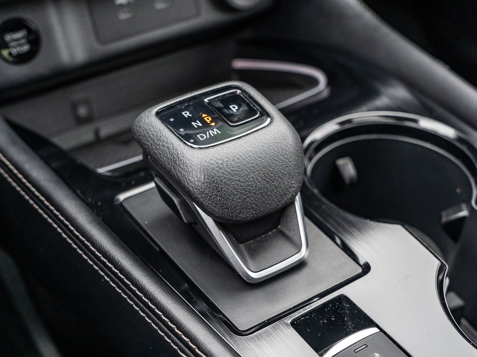 2024 Nissan Rogue Platinum-18