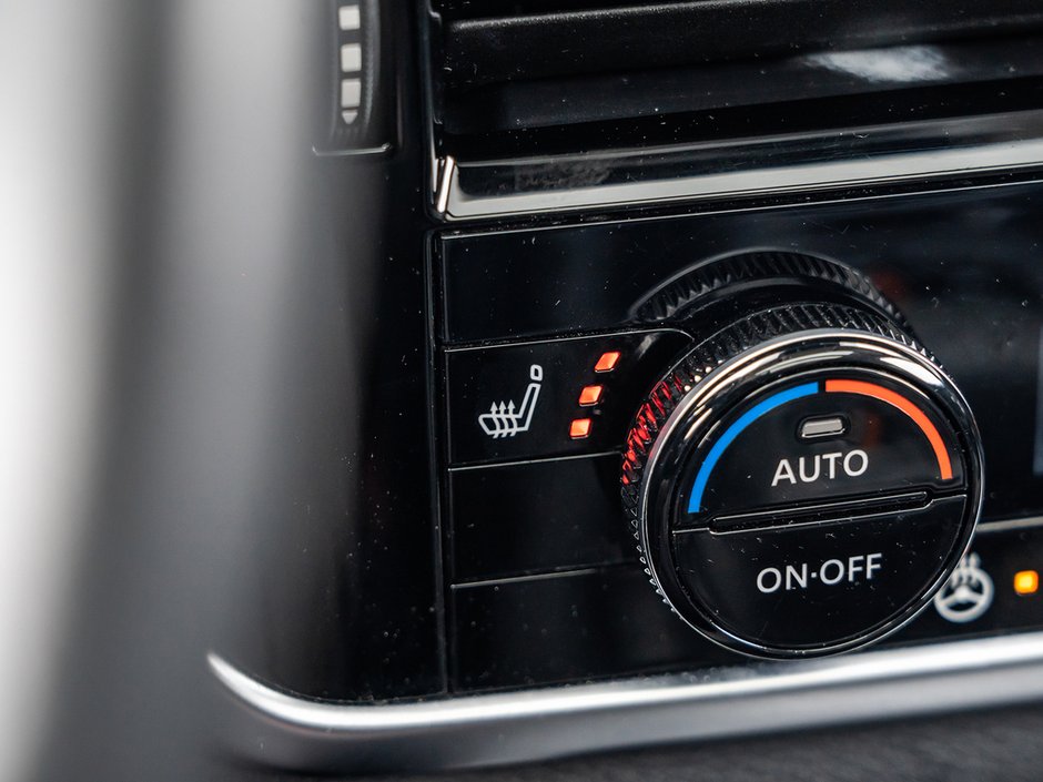 2024 Nissan Rogue SL-22