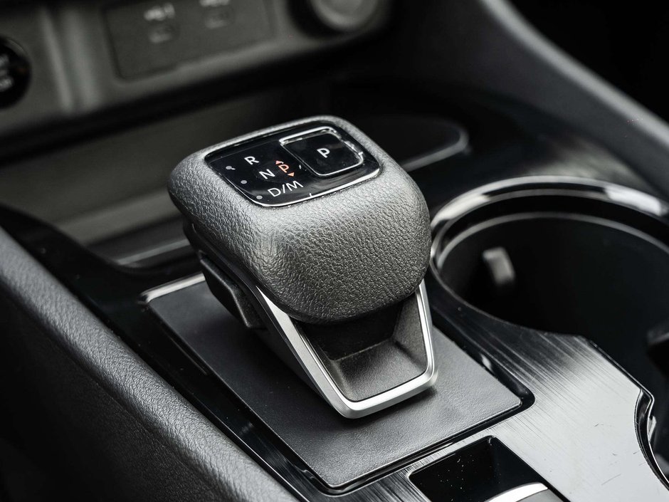 2024 Nissan Rogue S-16