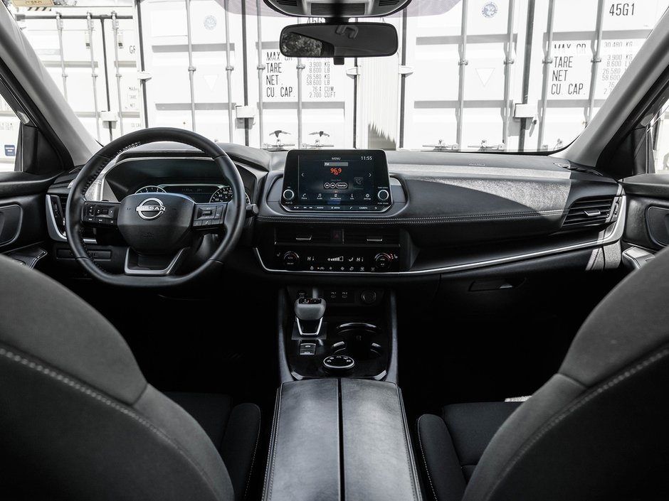 2025 Nissan Rogue S-19