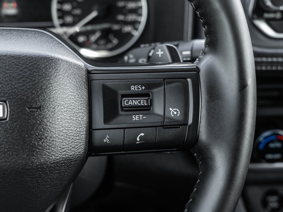 2025 Nissan Rogue S-9