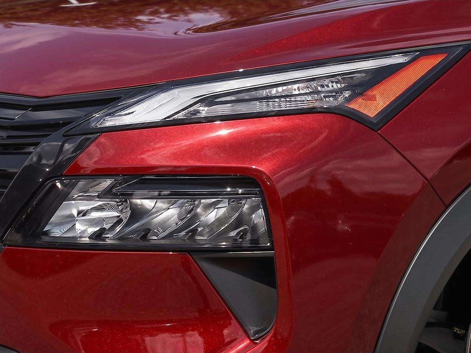 2026 Nissan Rogue SV Dark Armor-9