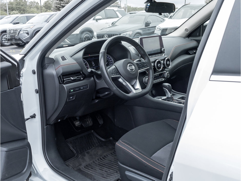 2023 Nissan Sentra SR-8