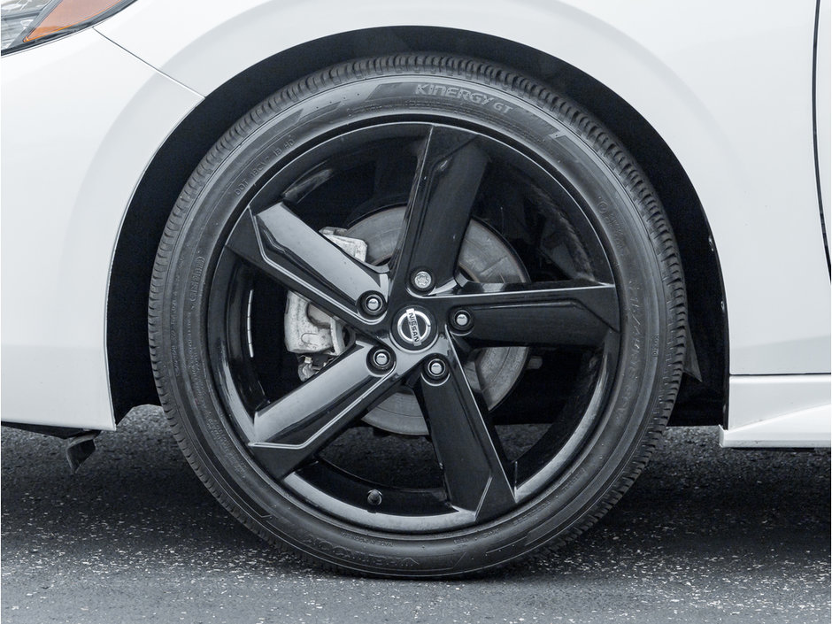 2023 Nissan Sentra SR-3
