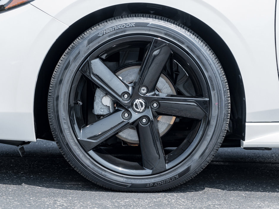 2023 Nissan Sentra SR-3