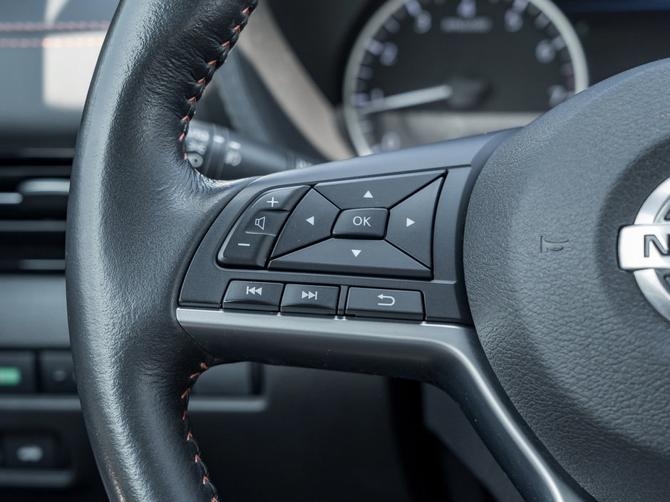 2023 Nissan Sentra SR-8