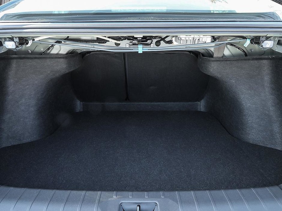 2026 Nissan Sentra SR Premium-6