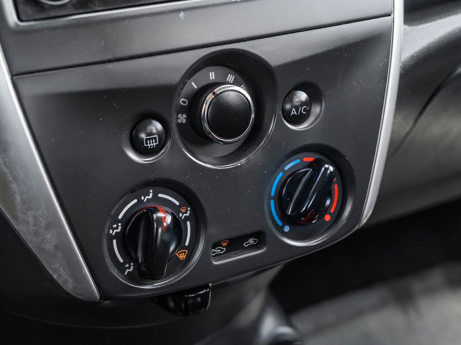 2017 Nissan Versa Note S-12