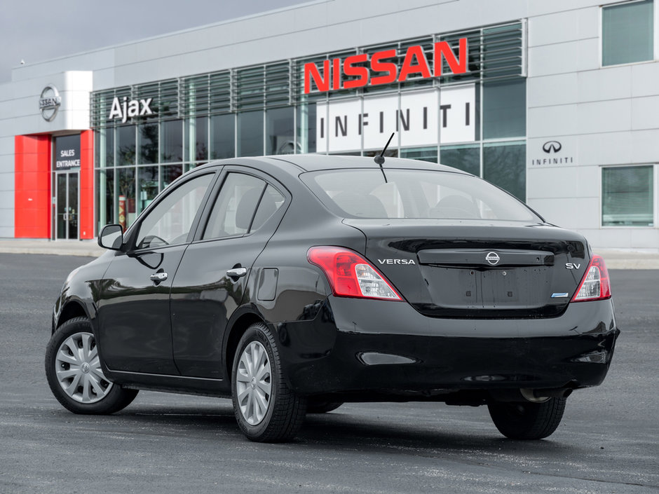 2013 Nissan Versa 1.6 S-4