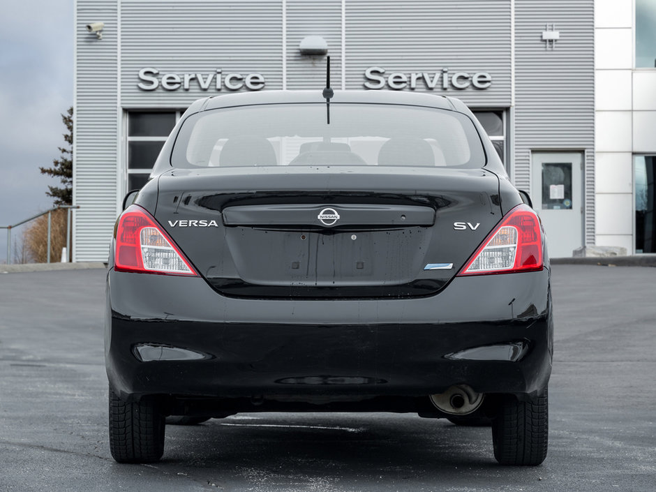 2013 Nissan Versa 1.6 S-5