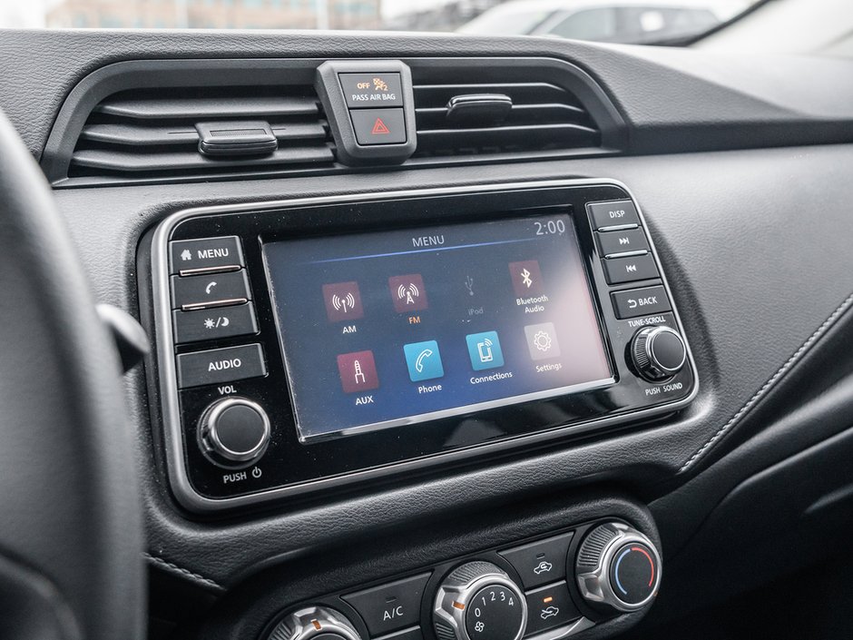 2022 Nissan Versa 1.6 S-17