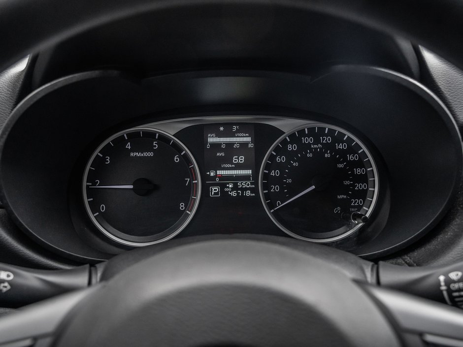 2022 Nissan Versa 1.6 S-9