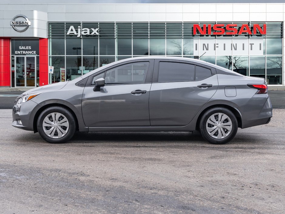 2022 Nissan Versa 1.6 S-2