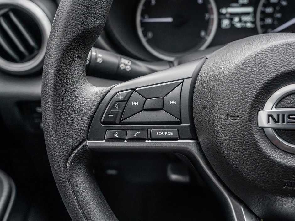 2022 Nissan Versa 1.6 S-8