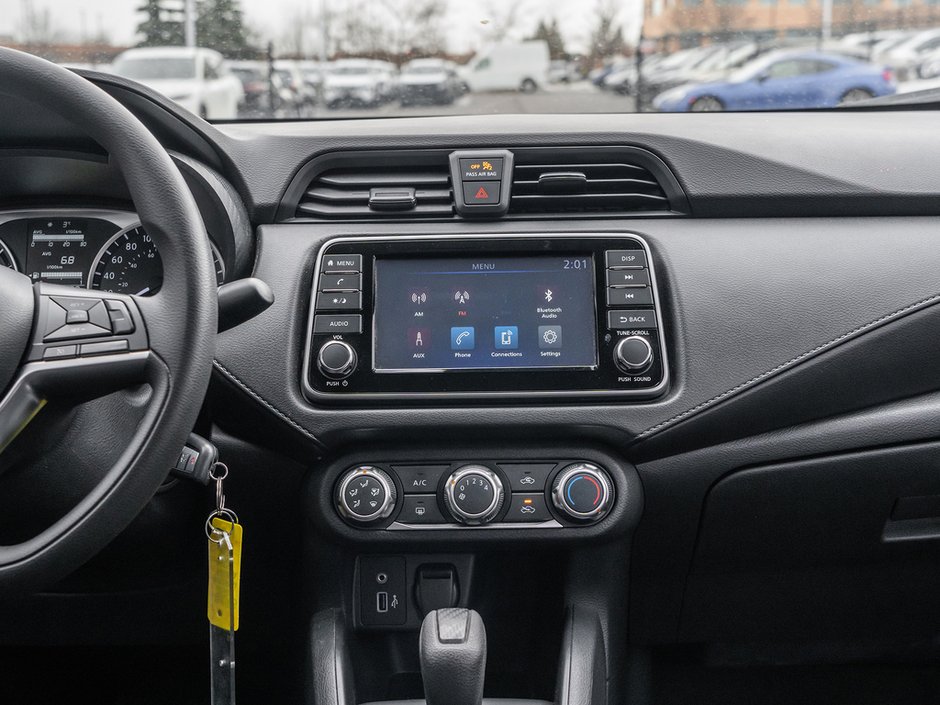 2022 Nissan Versa 1.6 S-21