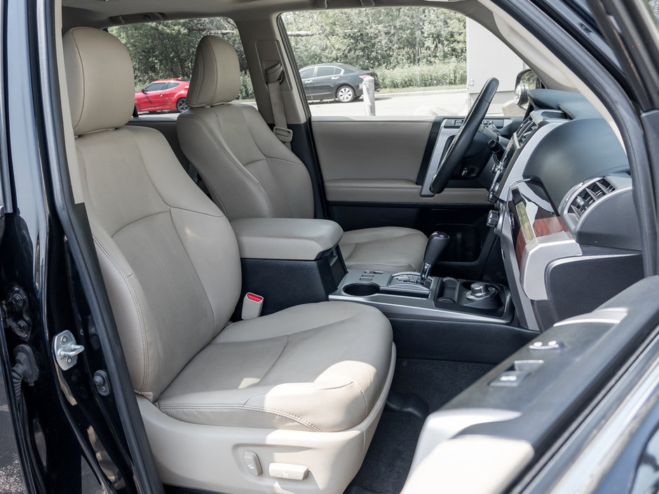 2021 Toyota 4Runner Base-21