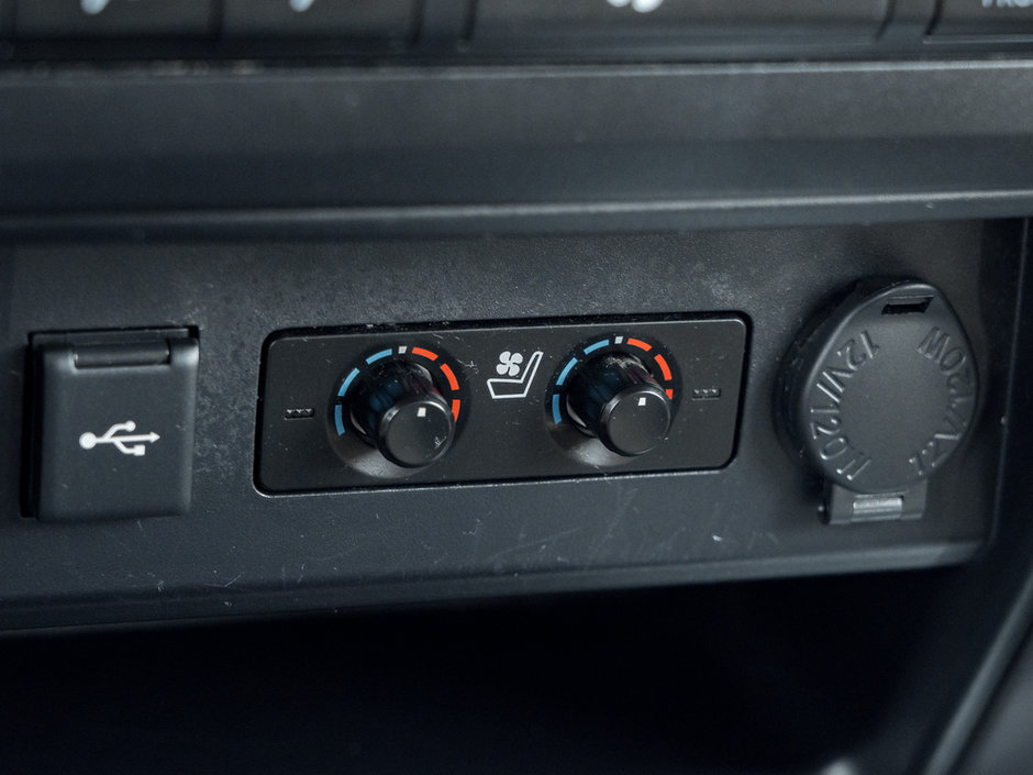 2021 Toyota 4Runner Base-18