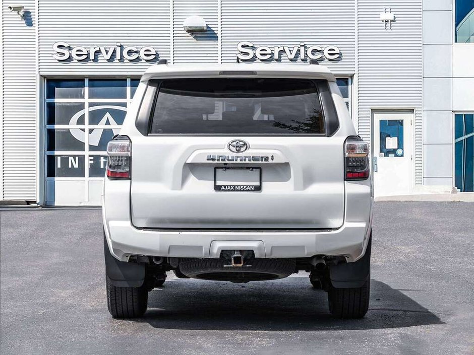 2024 Toyota 4Runner Base-6
