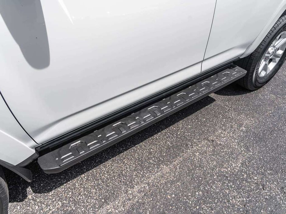 2024 Toyota 4Runner Base-4