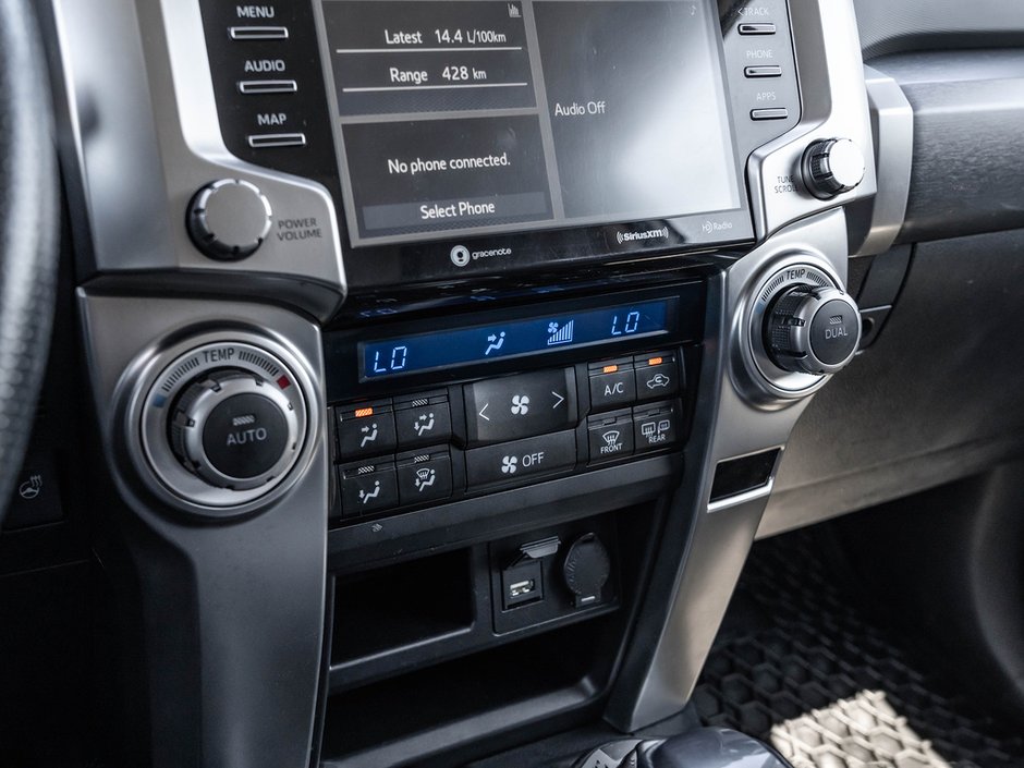 2024 Toyota 4Runner Base-19