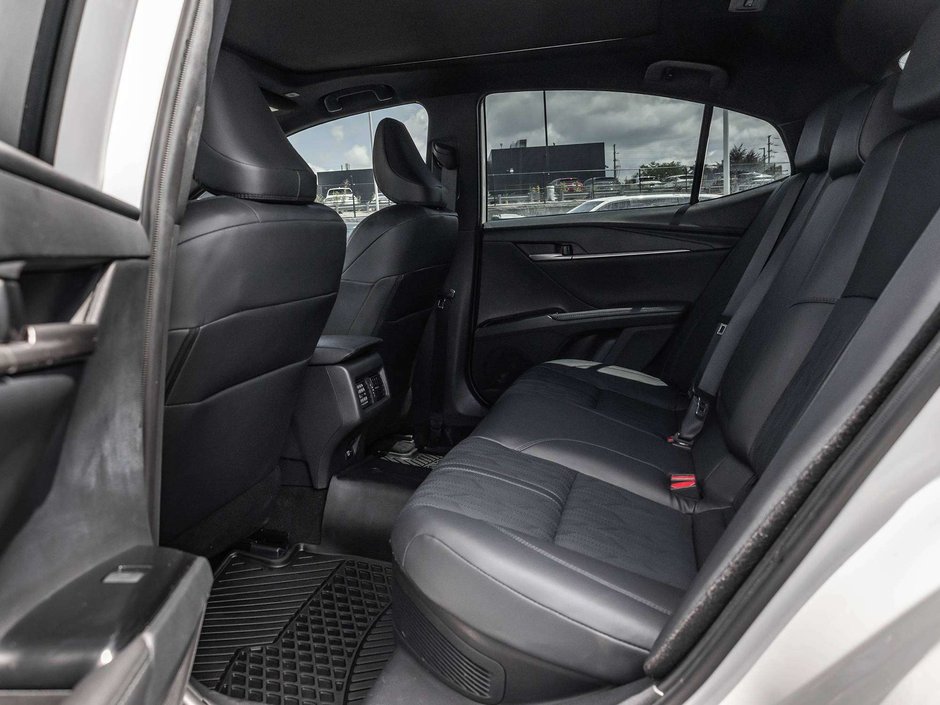 2025 Toyota Camry XSE-29