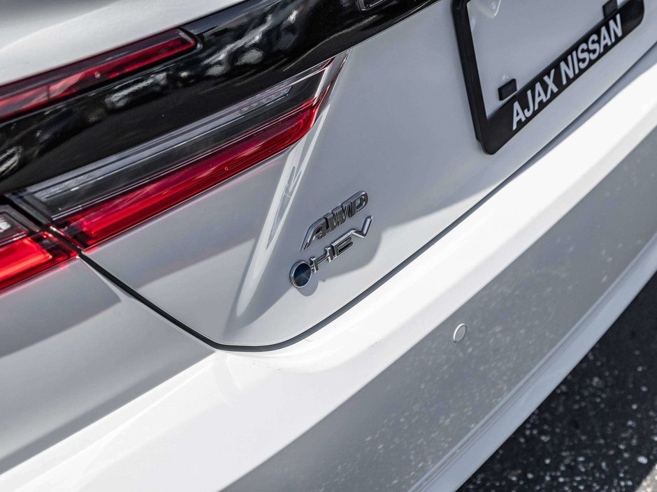 2025 Toyota Camry XSE-6