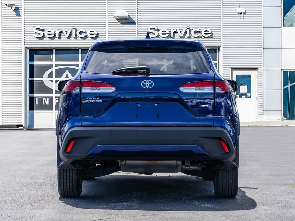 2024 Toyota Corolla Cross LE-5