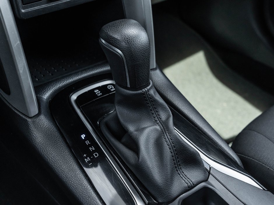 2024 Toyota Corolla Cross LE-14