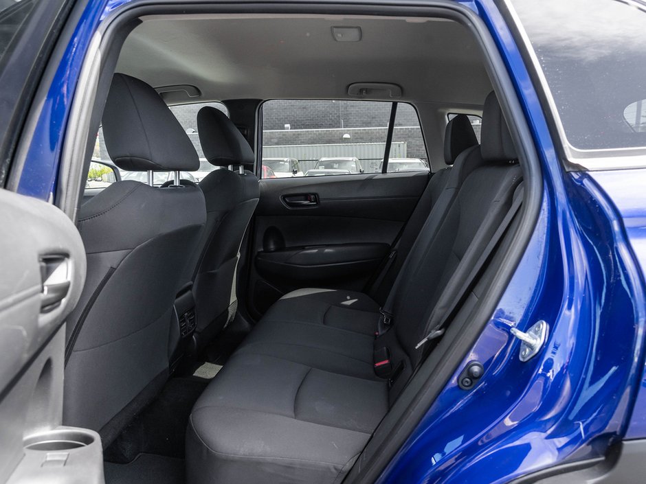 2024 Toyota Corolla Cross LE-20