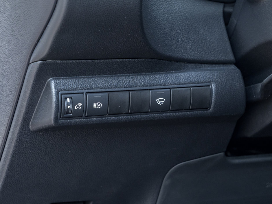 2020 Toyota Corolla SE-12