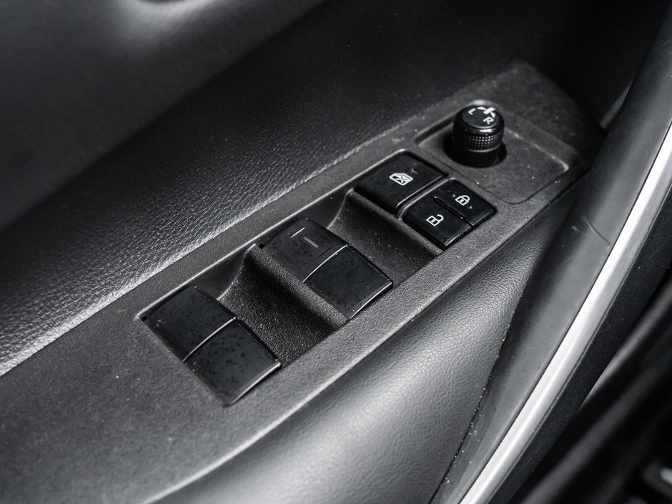 2022 Toyota Corolla SE-12