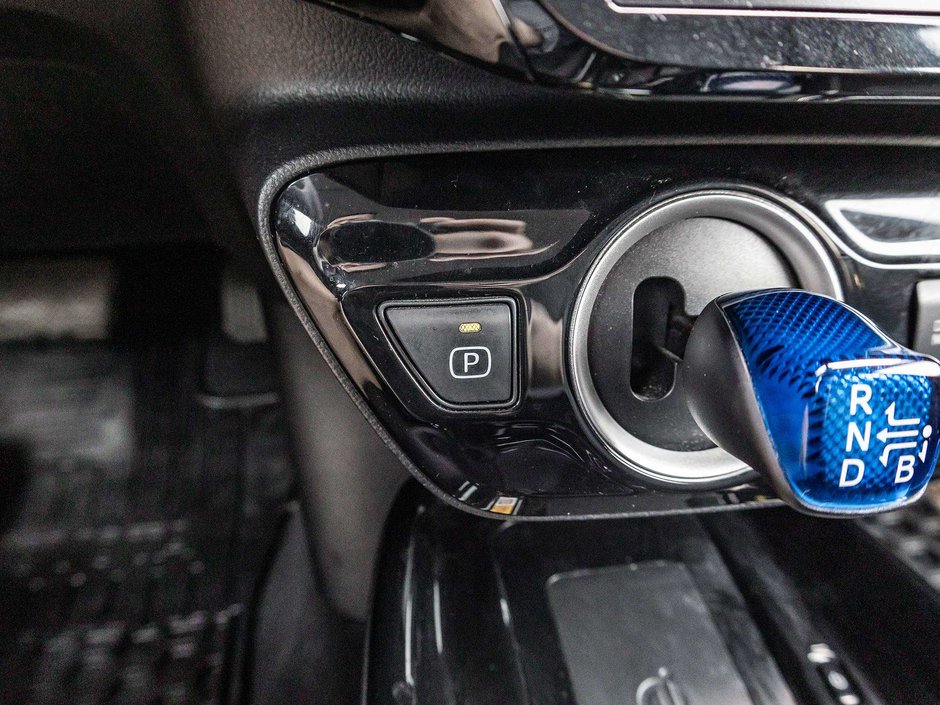 2020 Toyota Prius Prime Upgrade-21