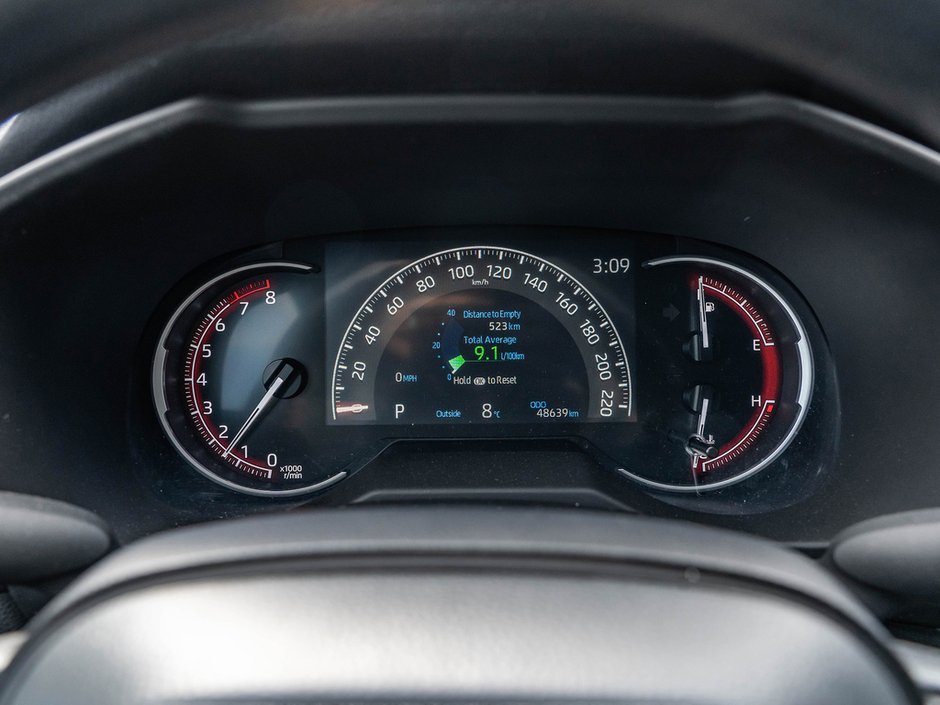 2025 Toyota RAV4 LE-9