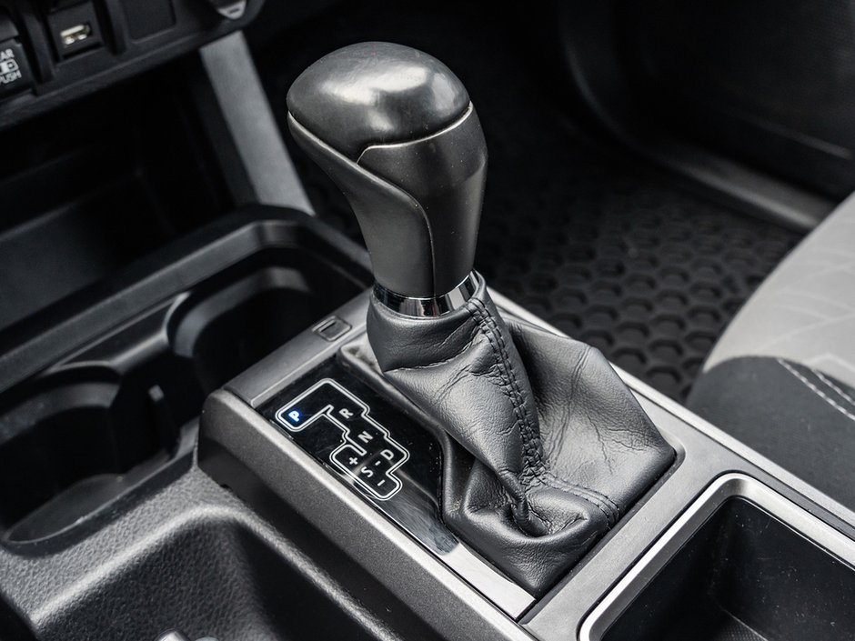 2021 Toyota Tacoma Base-16