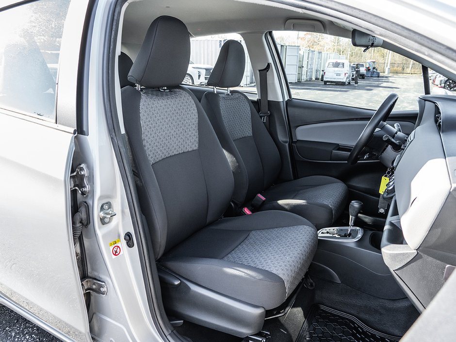 2017 Toyota Yaris LE-20