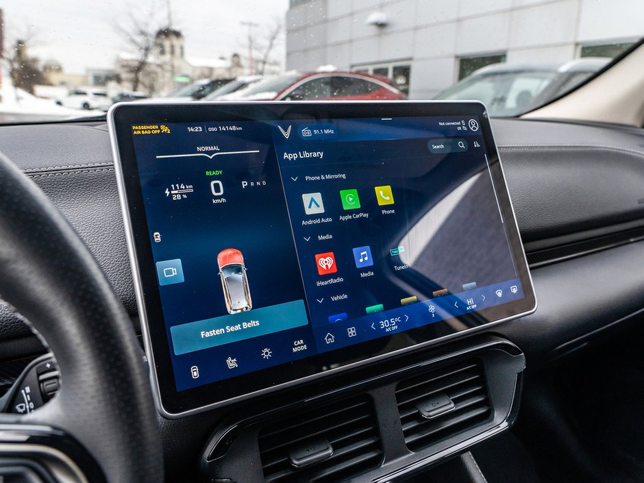 2023 VinFast VF 8 Eco-14