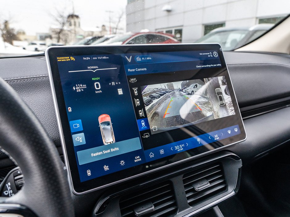 2023 VinFast VF 8 Eco-10