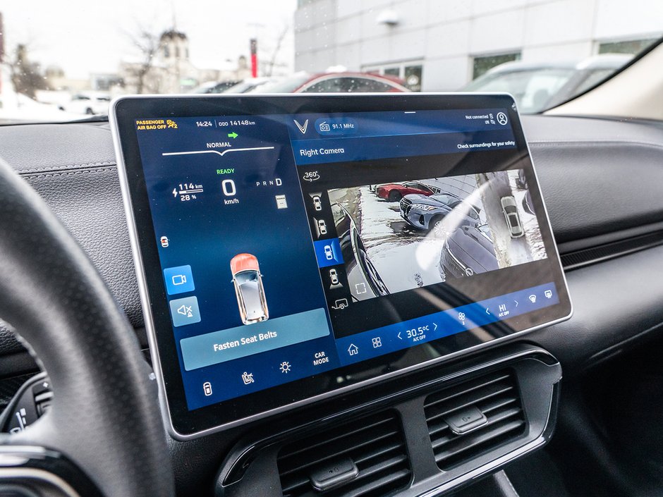 2023 VinFast VF 8 Eco-11