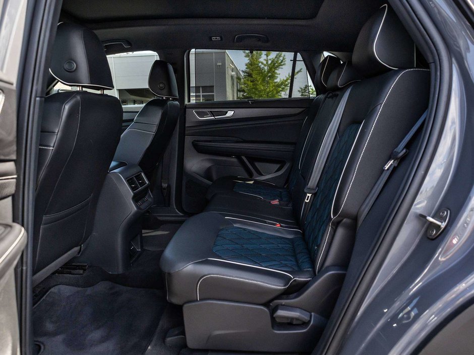2024 Volkswagen Atlas Cross Sport Execline-31