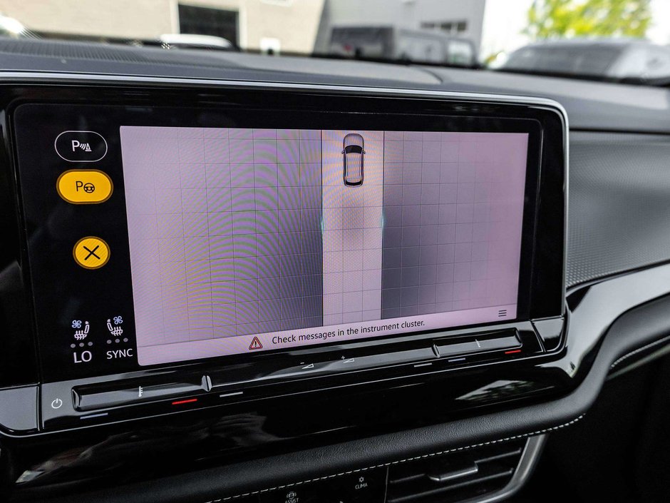 2024 Volkswagen Atlas Cross Sport Execline-26