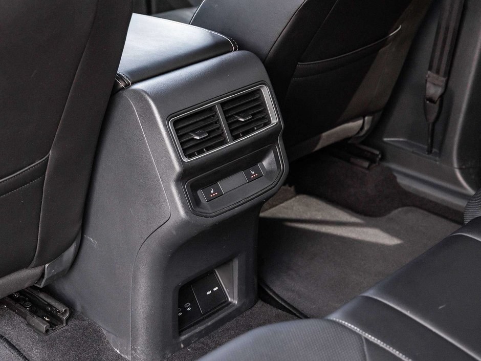 2024 Volkswagen Atlas Cross Sport Execline-32