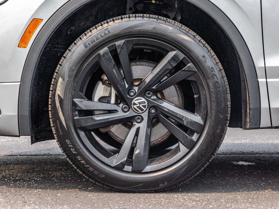 2023 Volkswagen Tiguan Comfortline R-Line Black-3