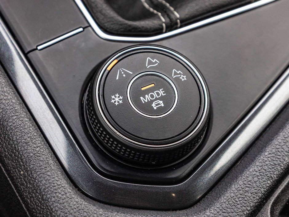 2023 Volkswagen Tiguan Comfortline R-Line Black-17